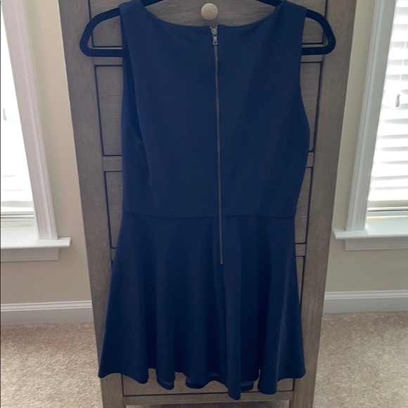 🔥EUC🔥 Alice + Olivia Monah A-Line Navy mini Dress 10 - Picture 7 of 12
